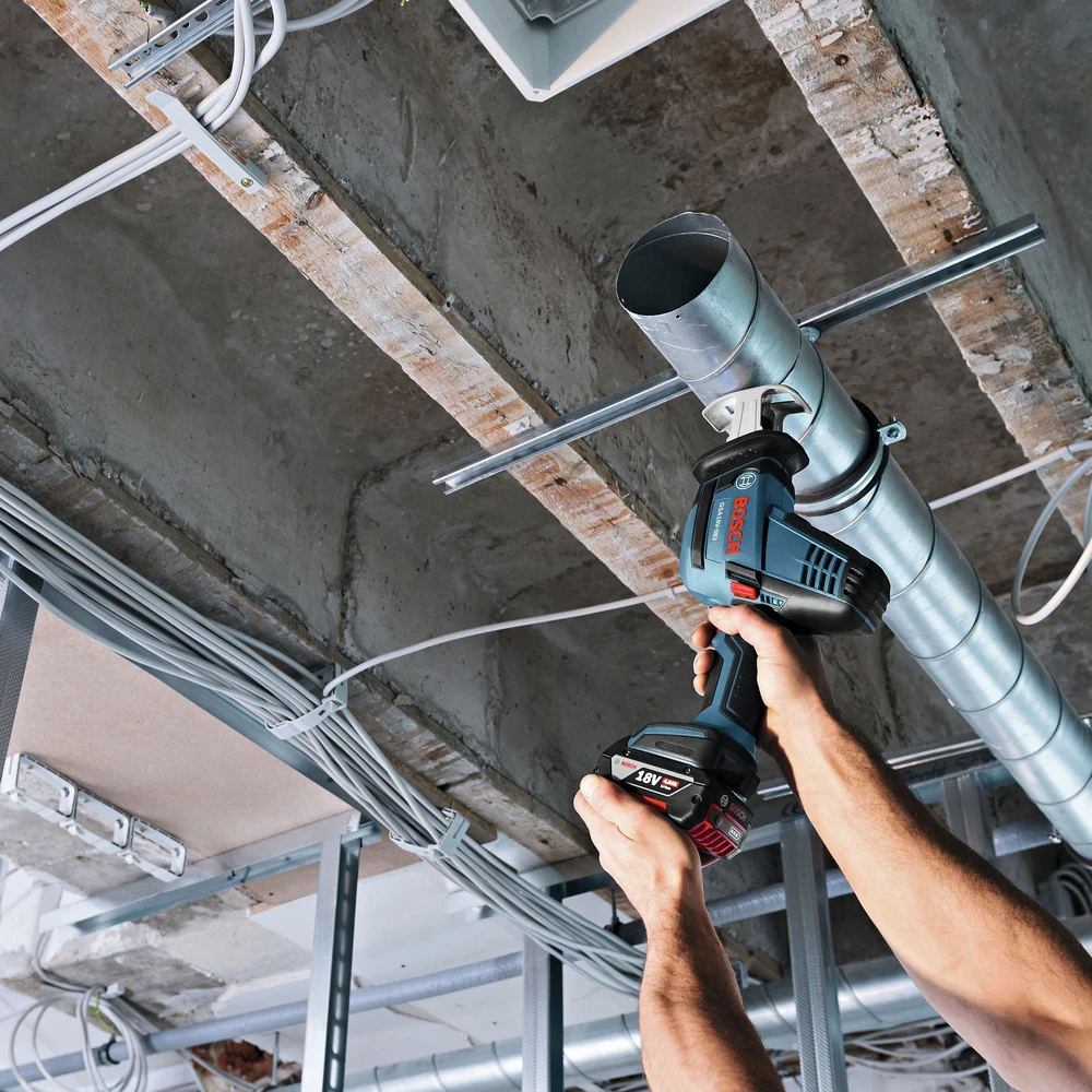 Bosch GXL18V-496B22 18V Compact Lithium-Ion Cordless 4-Tool Combo Kit (2 Ah) 7 Bosch GXL18V-496B22 18V Compact Lithium-Ion Cordless 4-Tool Combo Kit (2 Ah) - Image 7